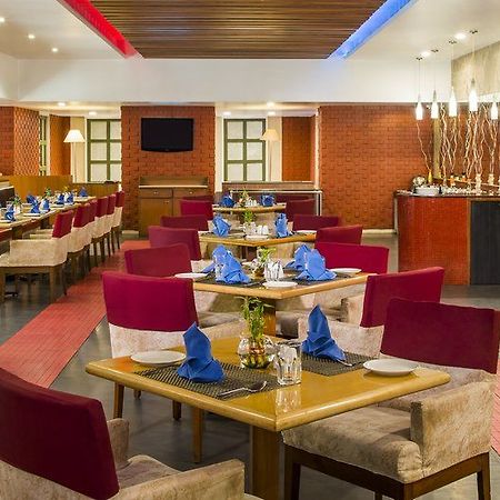 Country Inn Ахмедабад Екстериор снимка